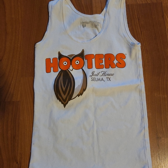 Hooters xxs Jail house Selma, Texas tank top - Picture 4 of 9
